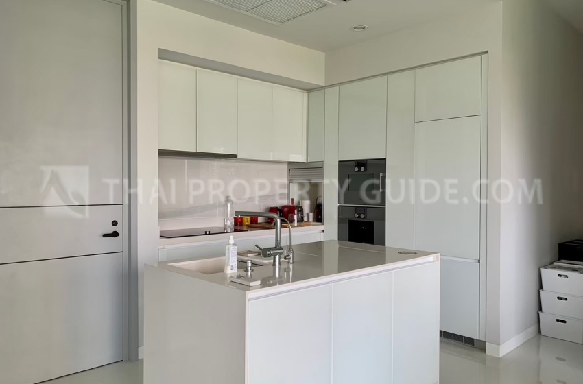 Condominium in Sukhumvit : Vittorio Condominium at Sukhumvit 39 